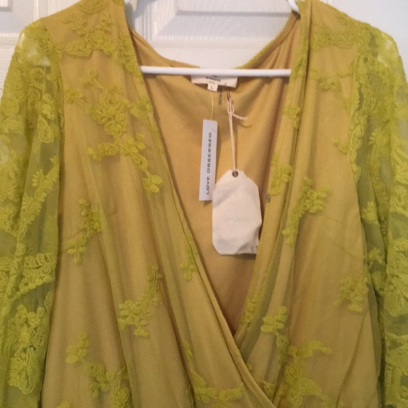 Yellow lace romper - Picture 3 of 5